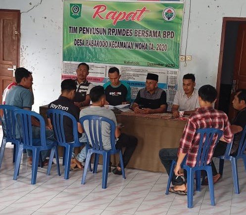 RAPAT TIM PENYUSUN RPJMDES BERSAMA BPD DESA RABAKODO KEC. WOHA